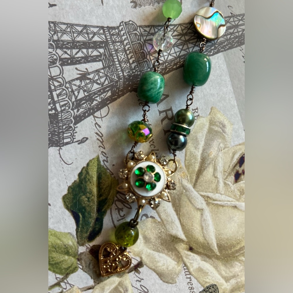 GORGEOUS VINTAGE BROOCH PENDANT Necklace with gems pearls crystals
